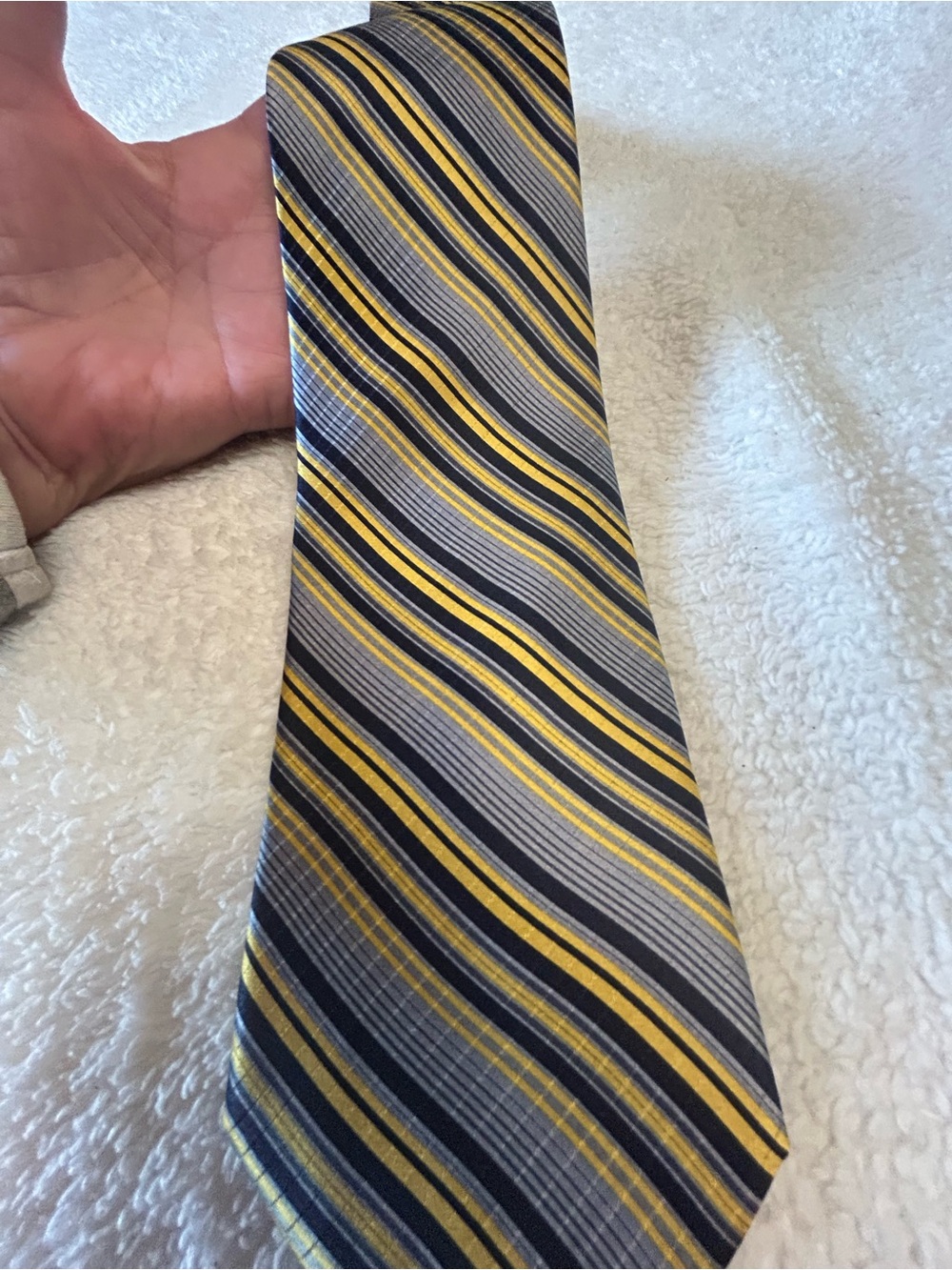 🎁3 for $30 - Classic Striped Yellow and Black Necktie